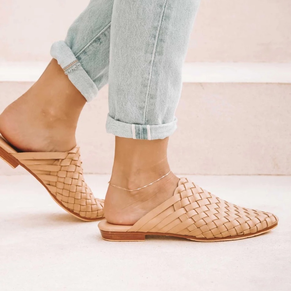 Liberte Prague Woven Mule - Picture 2 of 8